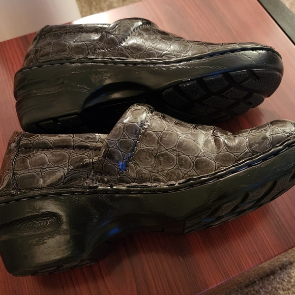 BOC Born Concepts 7M USA/38 EU Gray Croc pattern leather professional shoes EUC - Picture 12 of 12